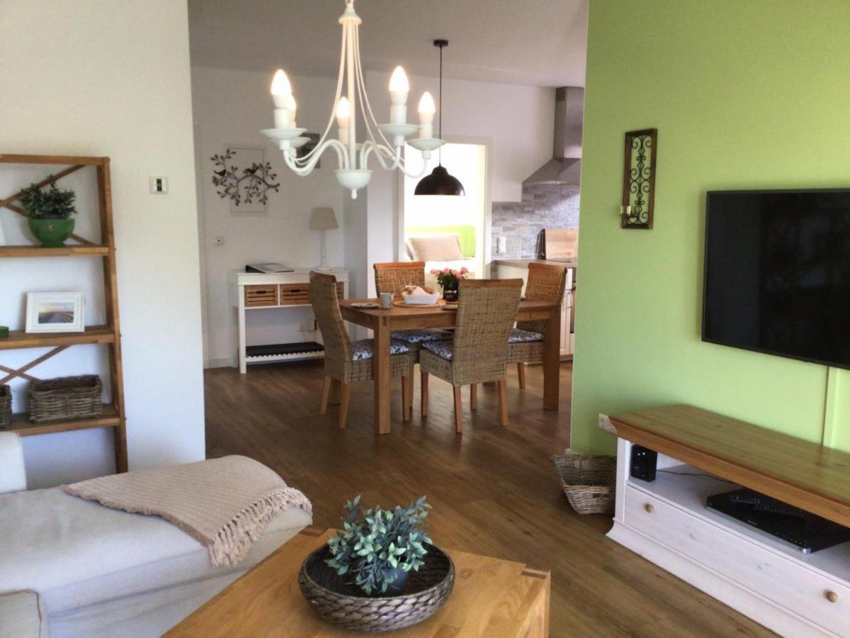 Ferienwohnung Morgensonne Born Exteriör bild